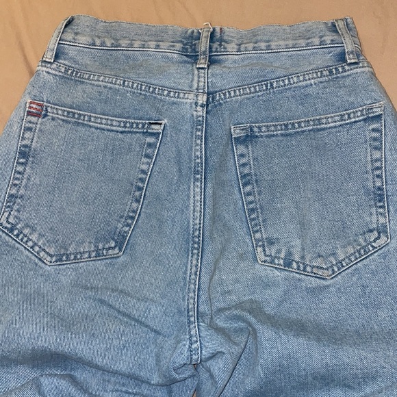 BDG high-rise, baggy, ripped jeans! - Picture 5 of 5